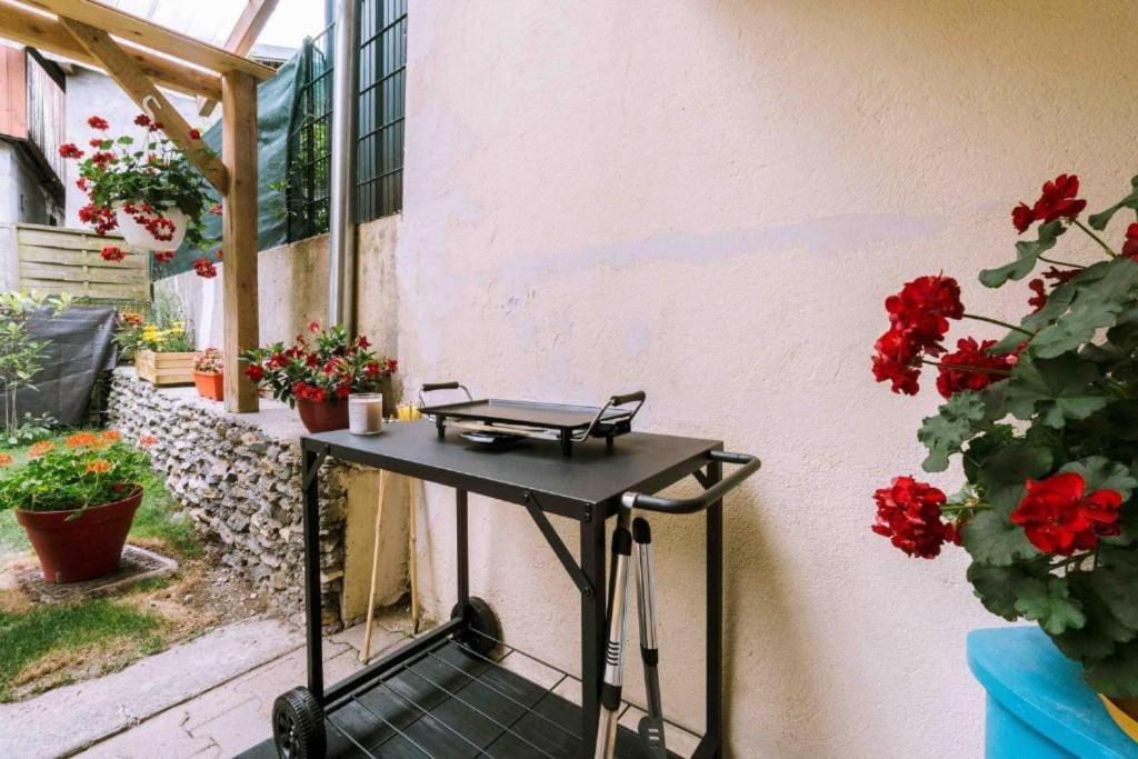 La Petite Maison Bonvillard Exteriör bild